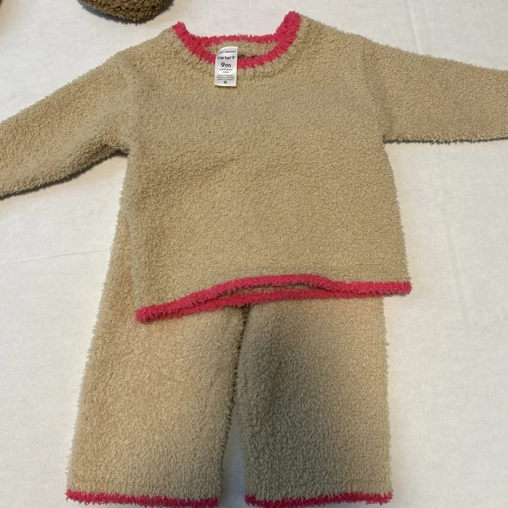 Lot of 9 Winter 6-9 Mo Baby Girl Clothes 15 Total Pieces B138